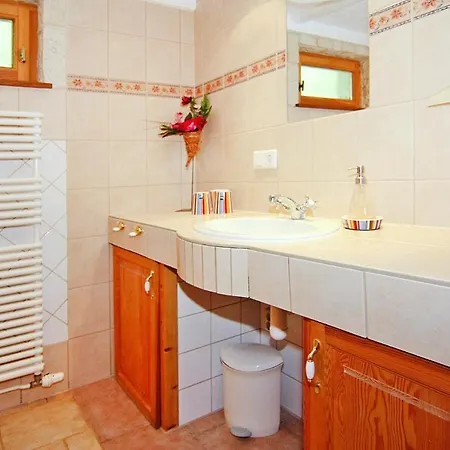 Dom wakacyjny In Mit Garten