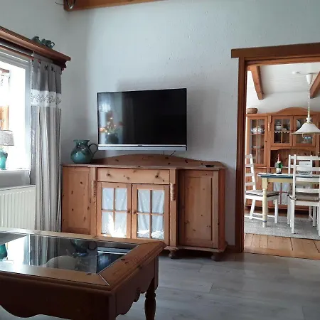 Dom wakacyjny In Mit Garten